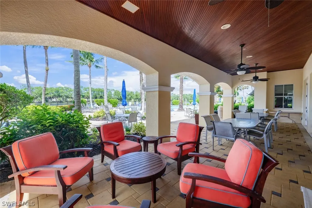 1822 Tarpon Bay Drive S Naples FL 34119