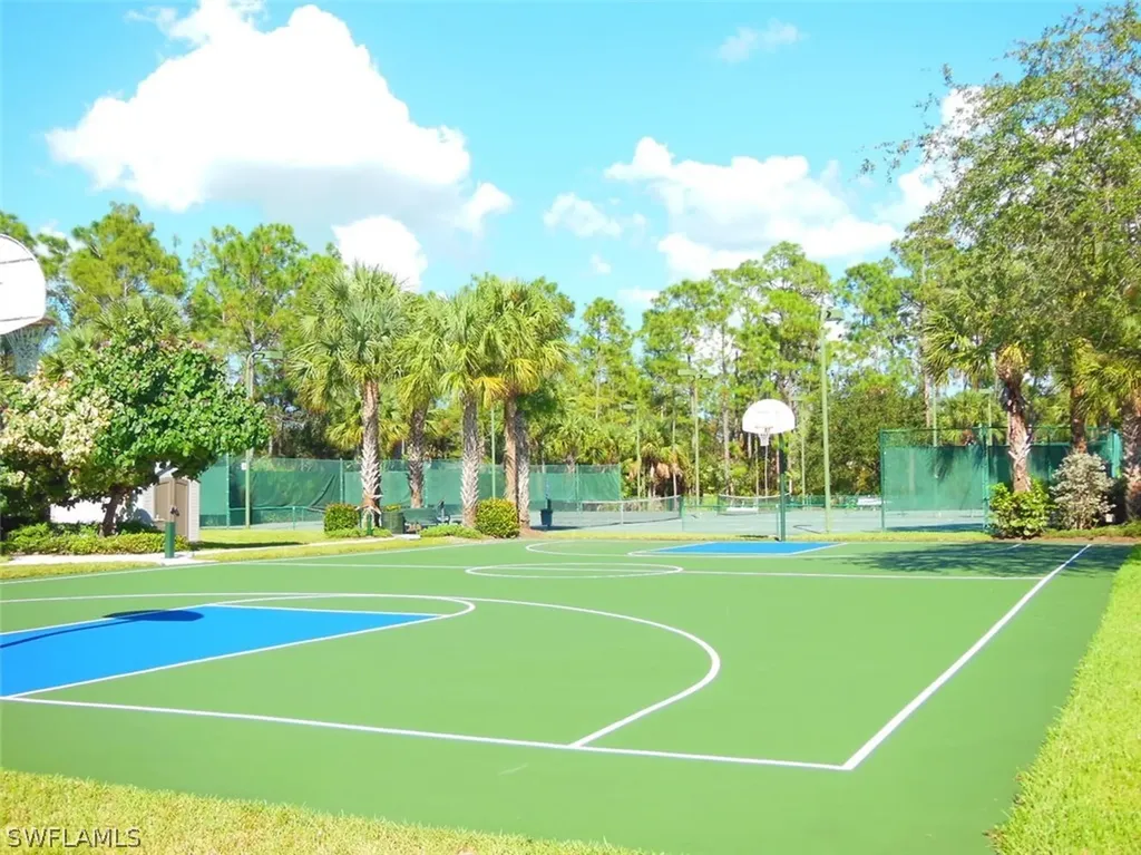 1822 Tarpon Bay Drive S Naples FL 34119