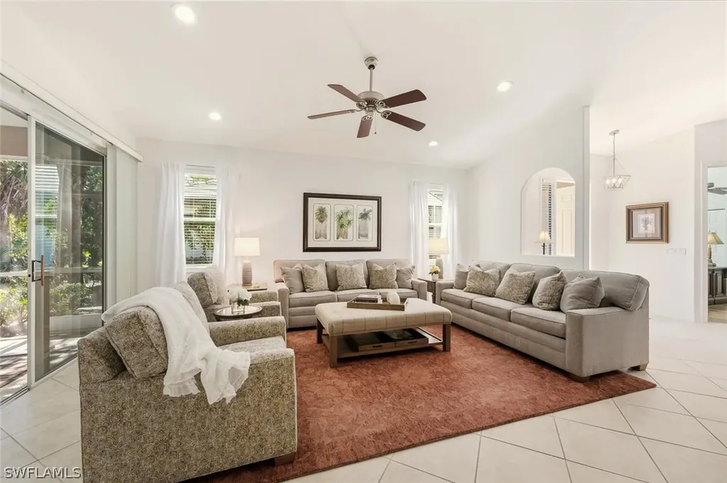 1822 Tarpon Bay Drive S Naples FL 34119
