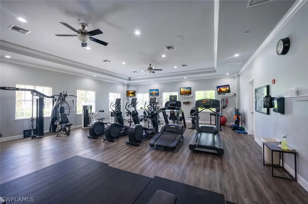 1822 Tarpon Bay Drive S Naples FL 34119