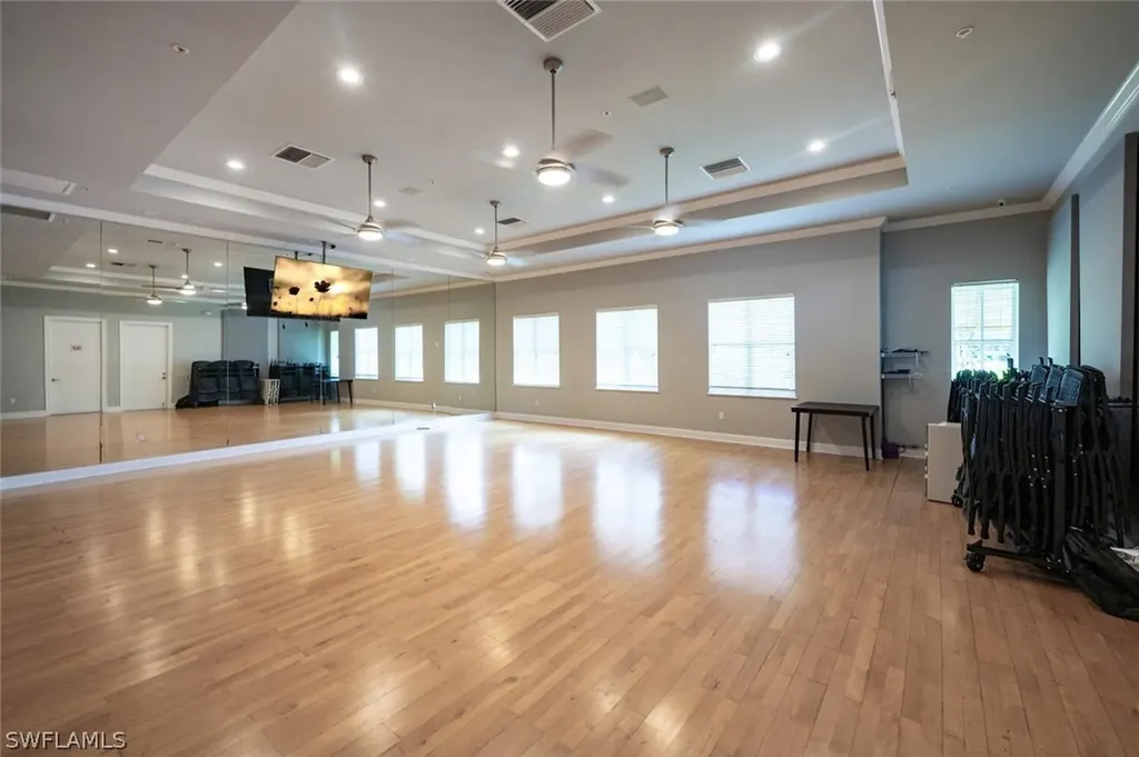 1822 Tarpon Bay Drive S Naples FL 34119