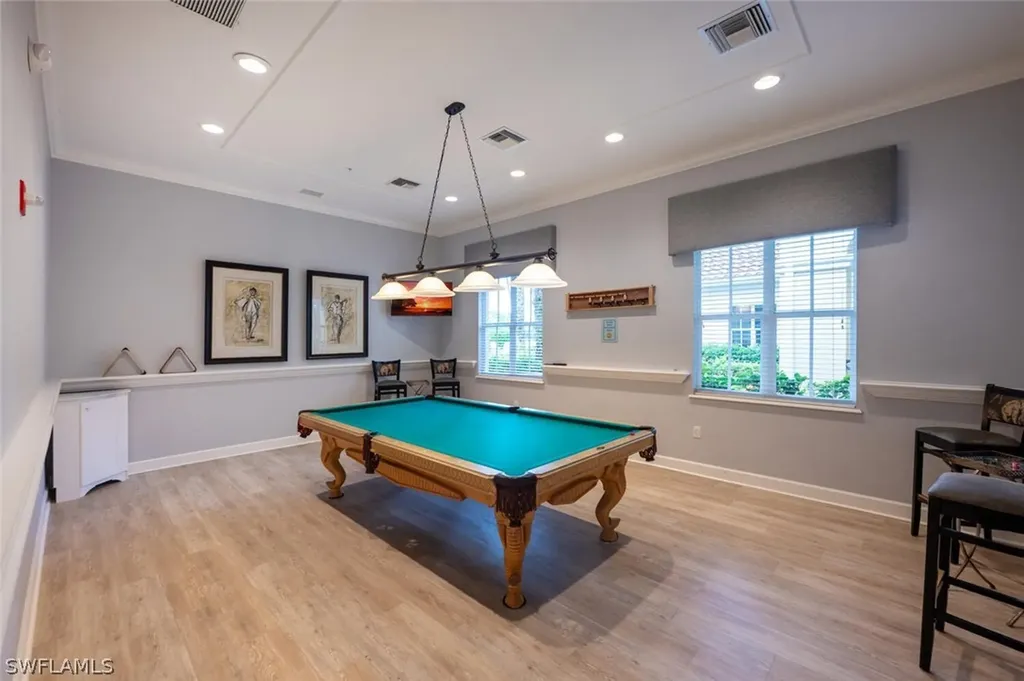1822 Tarpon Bay Drive S Naples FL 34119