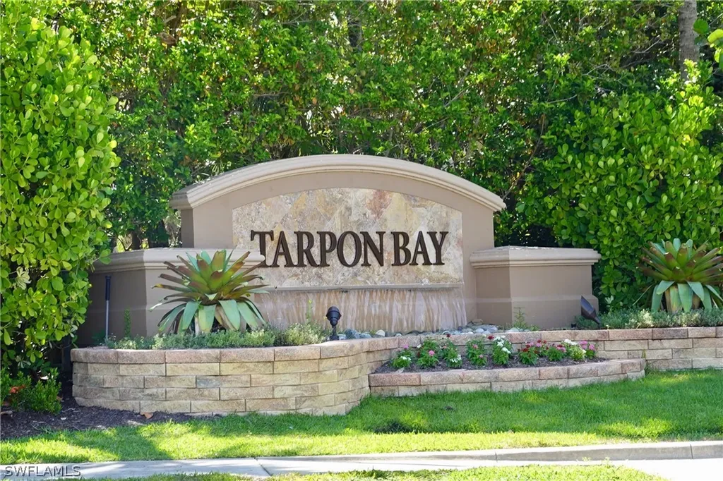 1822 Tarpon Bay Drive S Naples FL 34119