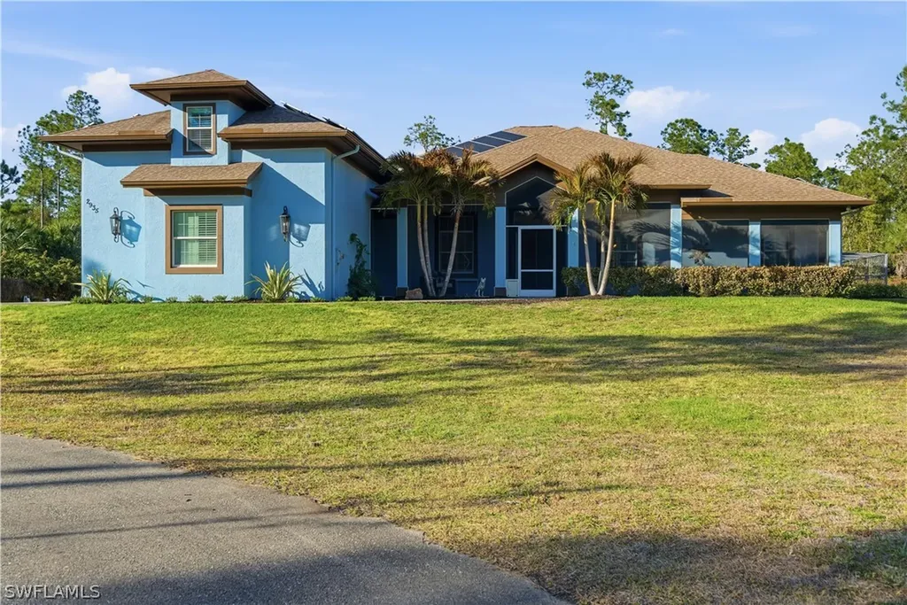 2935 2nd Avenue NE Naples FL 34120