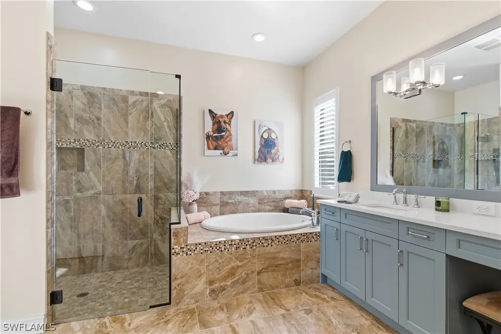 2935 2nd Avenue NE Naples FL 34120