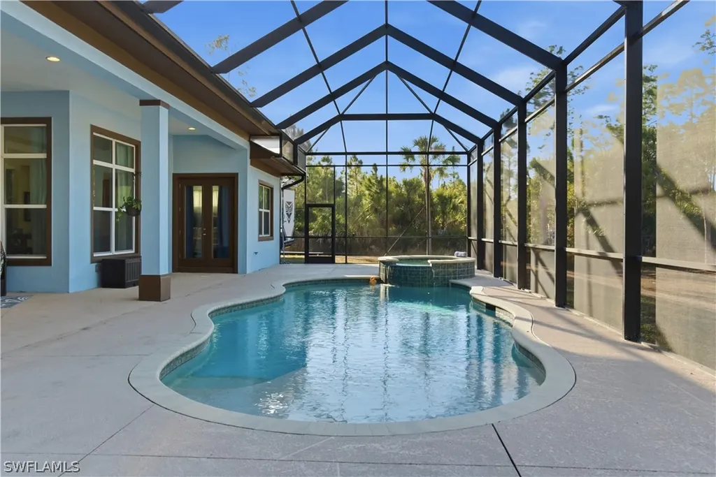 2935 2nd Avenue NE Naples FL 34120