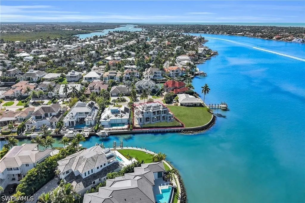 1305 Marlin Drive Naples FL 34102