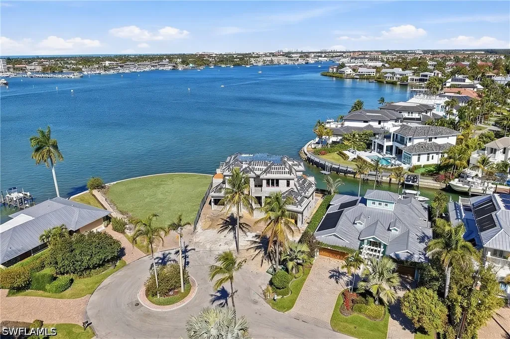 1305 Marlin Drive Naples FL 34102