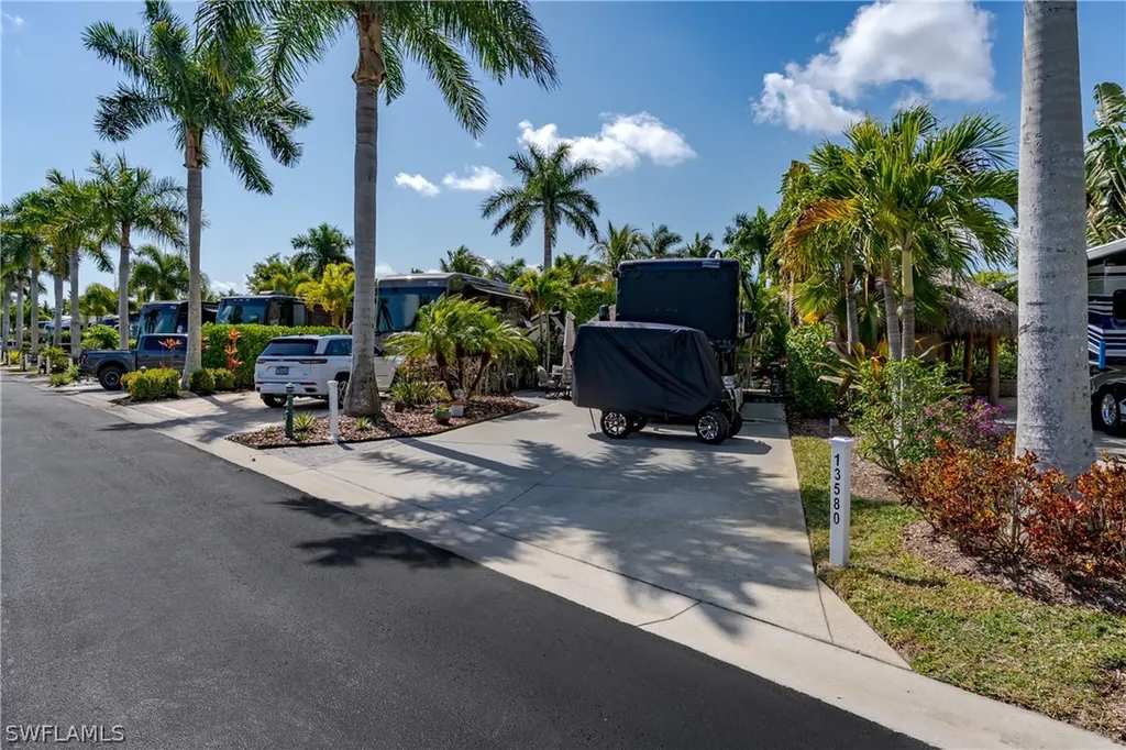 13580 Snook Circle Naples FL 34114