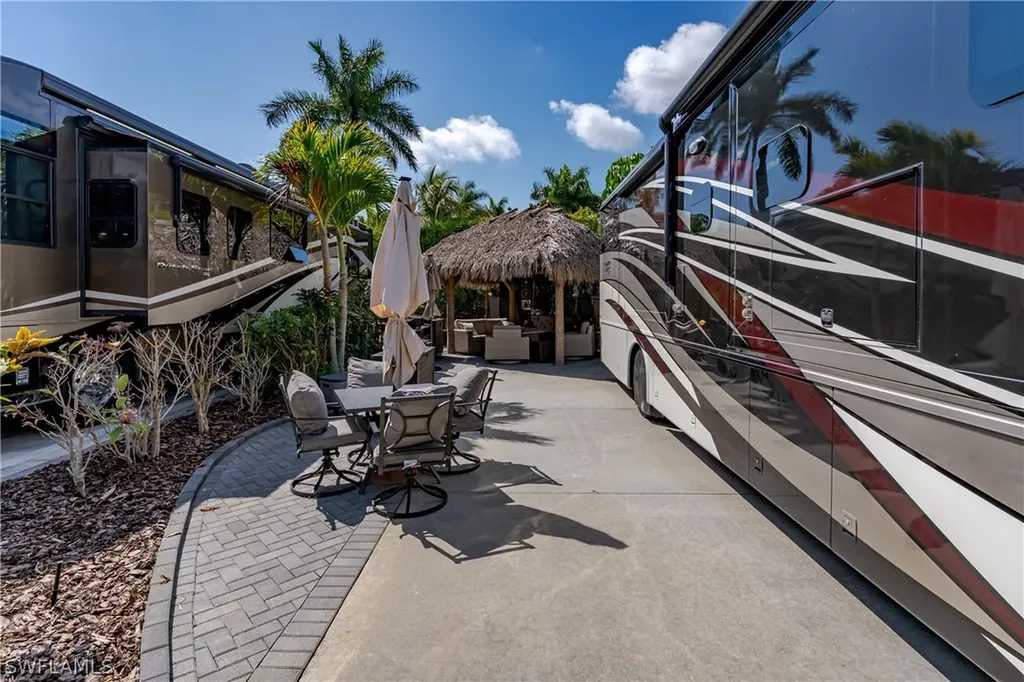 13580 Snook Circle Naples FL 34114