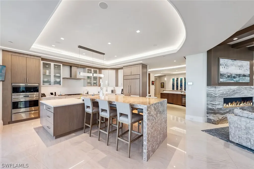 13665 Vanderbilt Drive Naples FL 34110