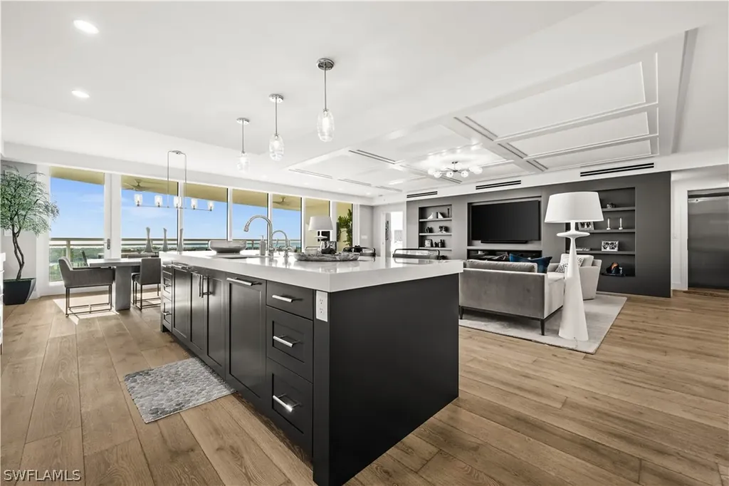 13925 Old Coast Road Naples FL 34110