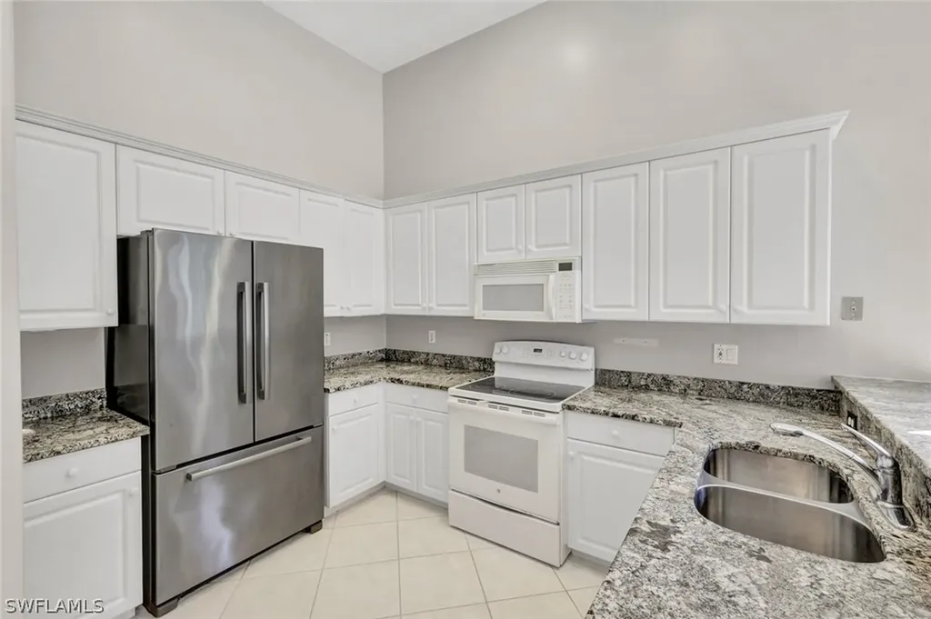 12646 Hunters Lakes Court Bonita Springs FL 34135