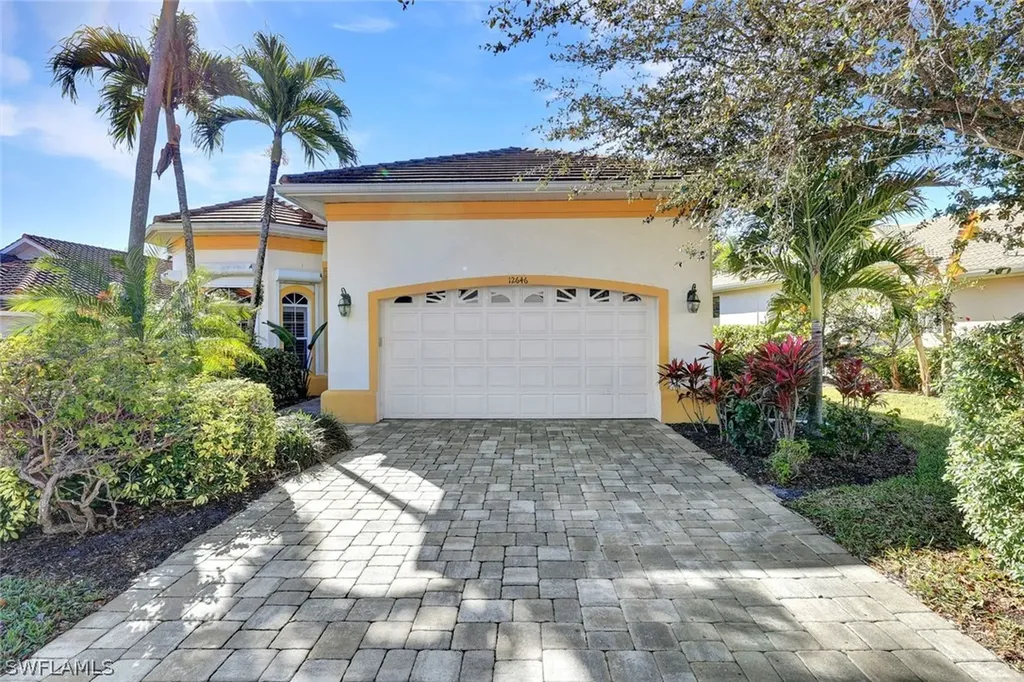 12646 Hunters Lakes Court Bonita Springs FL 34135