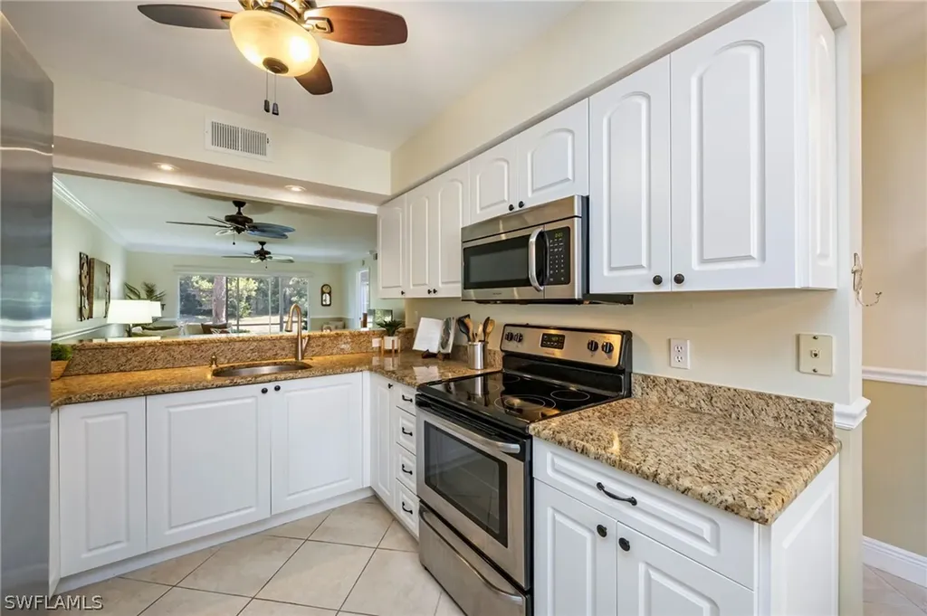177 Robin Hood Circle Naples FL 34104