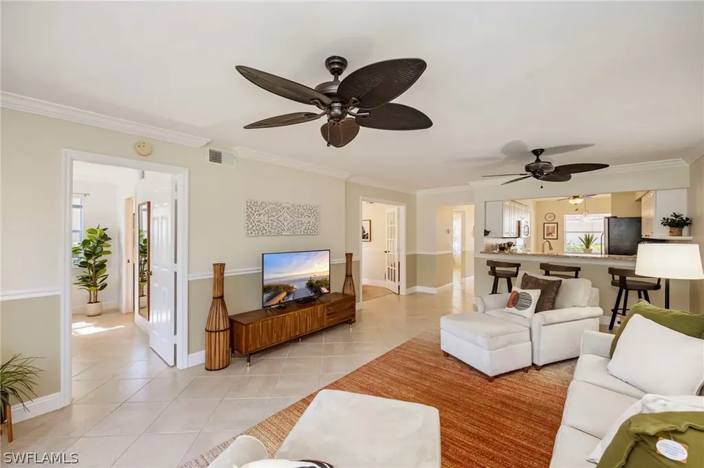 177 Robin Hood Circle Naples FL 34104