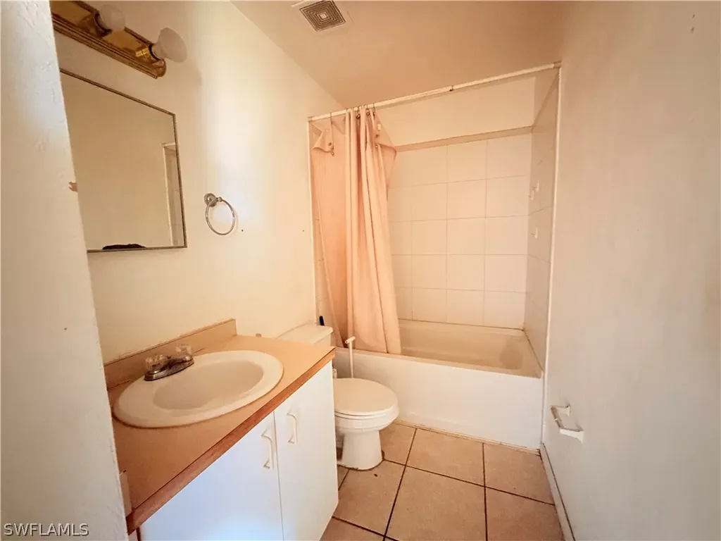 419 NE 16th Place Cape Coral FL 33909