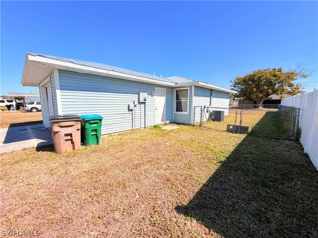 419 NE 16th Place Cape Coral FL 33909