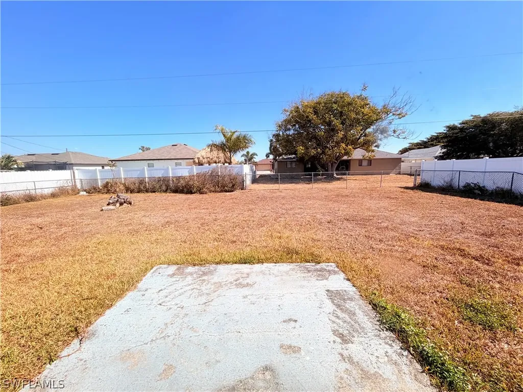 419 NE 16th Place Cape Coral FL 33909