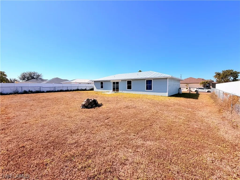419 NE 16th Place Cape Coral FL 33909
