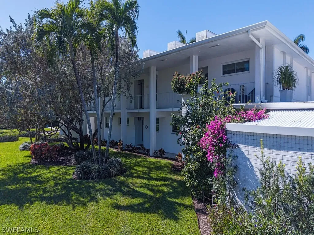 536 2nd Street S Naples FL 34102