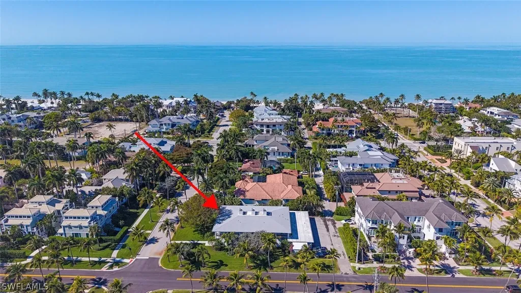 536 2nd Street S Naples FL 34102