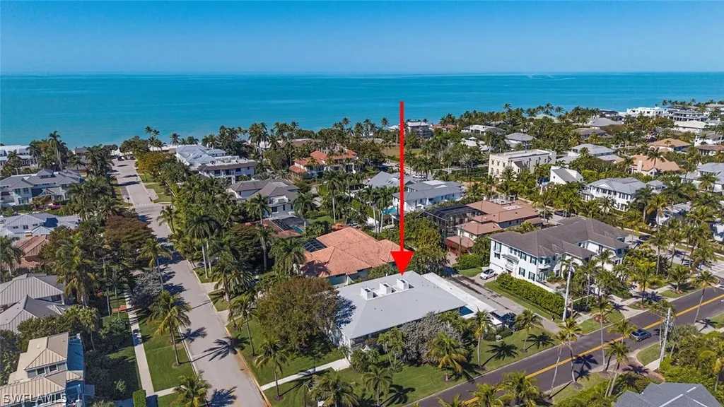 536 2nd Street S Naples FL 34102