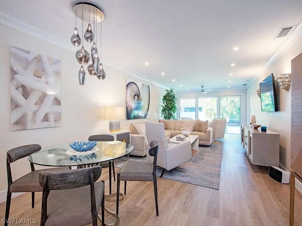 536 2nd Street S Naples FL 34102