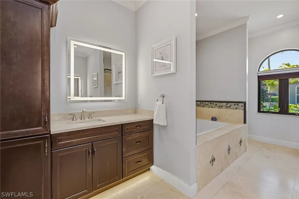 137 Hollyhock Court Marco Island FL 34145