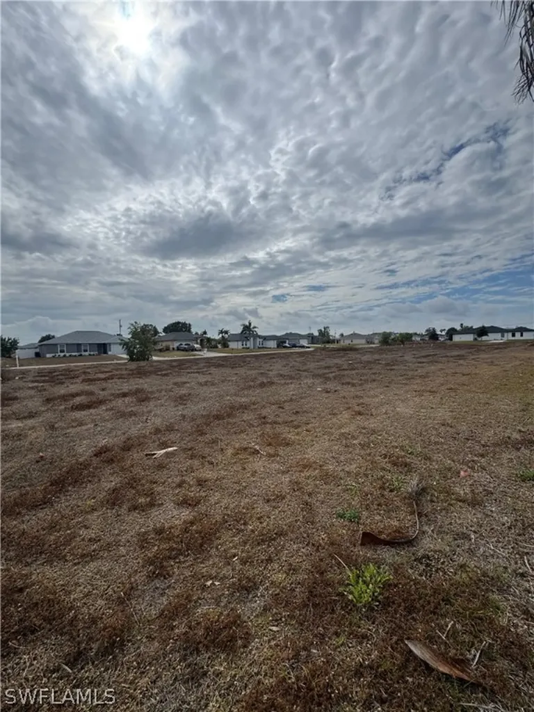 313 NW 4th Terrace Cape Coral FL 33993