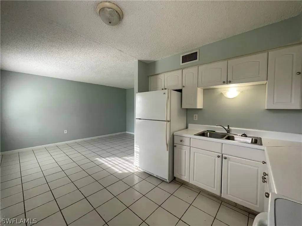 3325 Airport Road N Naples FL 34105