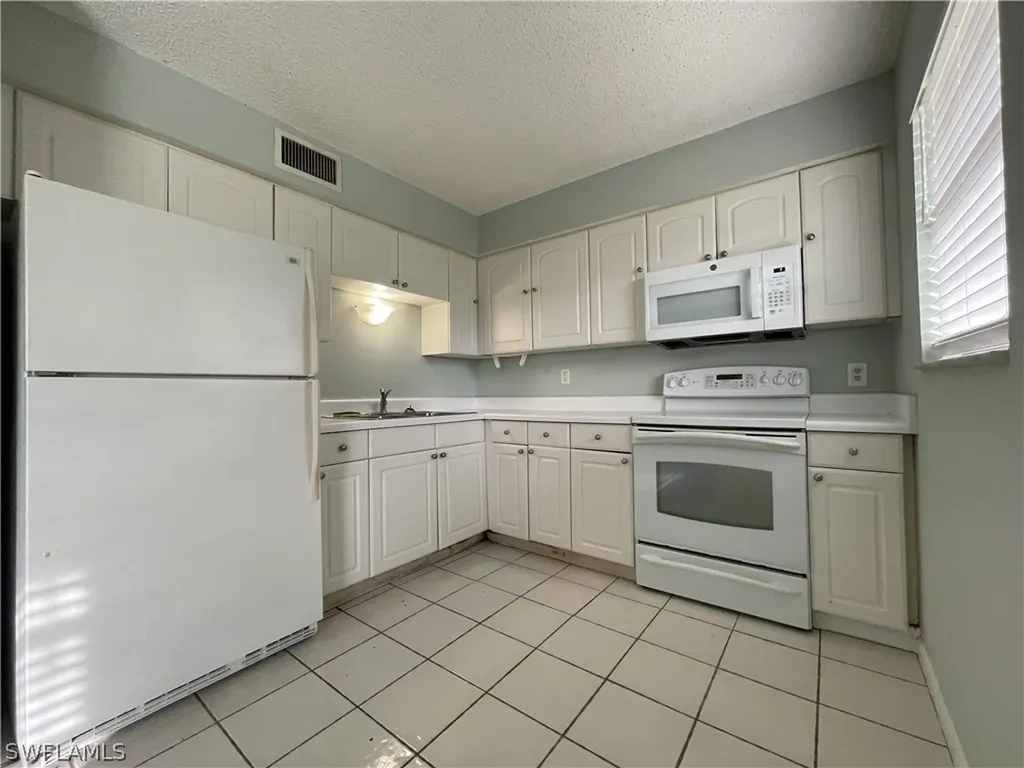 3325 Airport Road N Naples FL 34105
