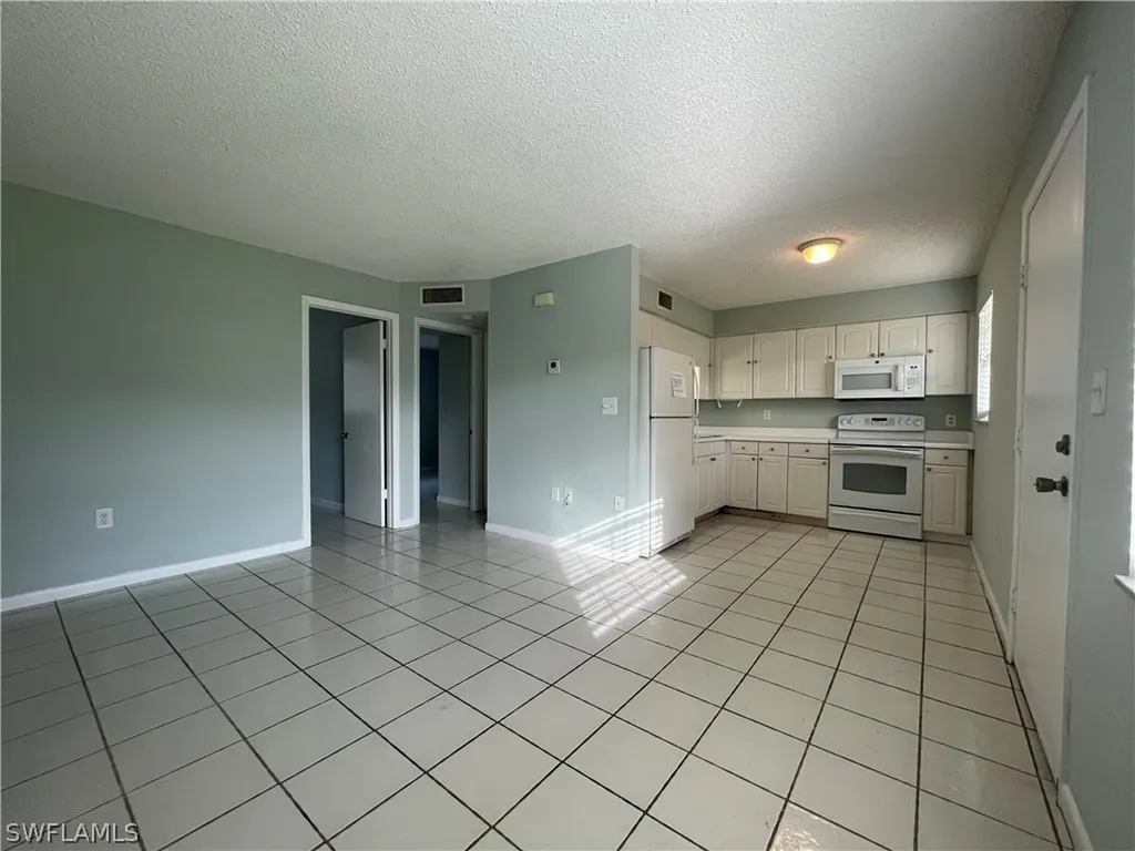 3325 Airport Road N Naples FL 34105