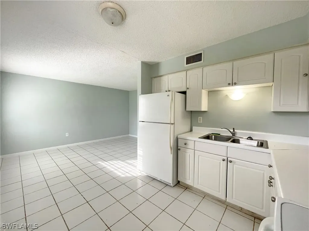 3325 Airport Road N Naples FL 34105