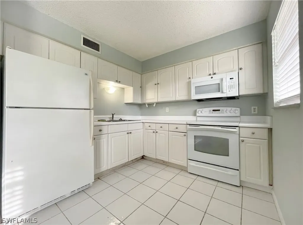 3325 Airport Road N Naples FL 34105