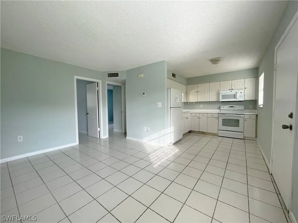 3325 Airport Road N Naples FL 34105