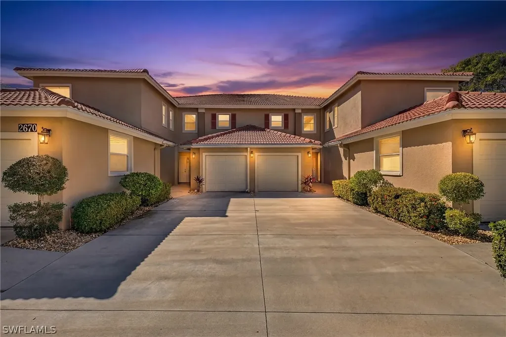 Naples FL, 2670 Creek Lane, Unit 102