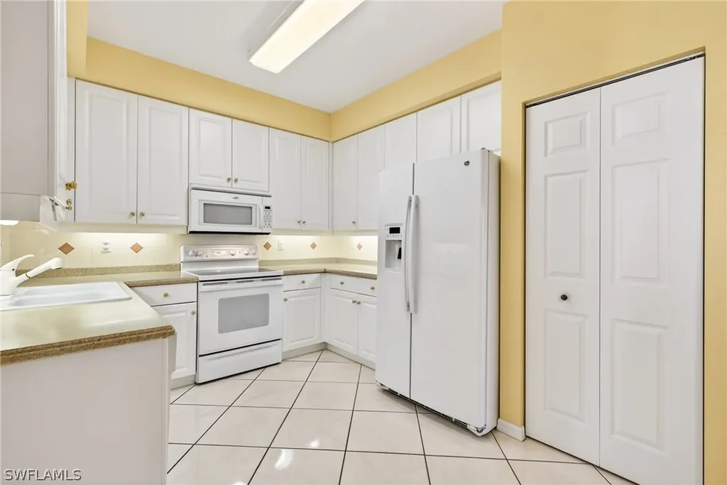 2670 Creek Lane Naples FL 34119