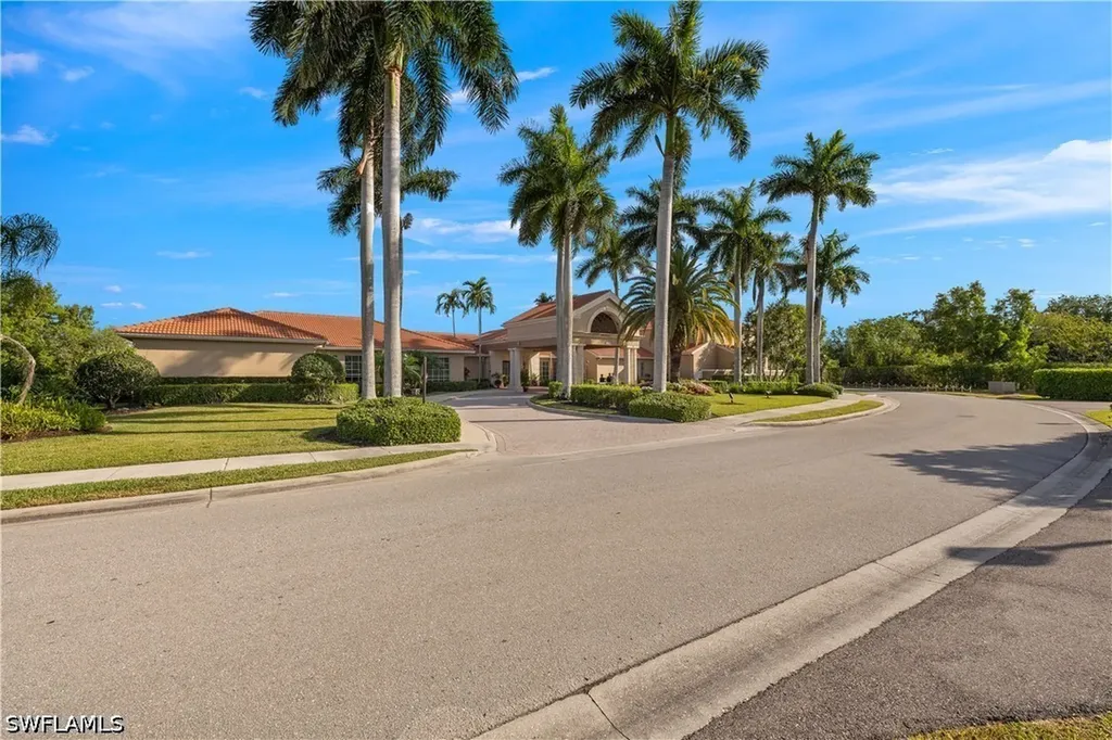 2670 Creek Lane Naples FL 34119
