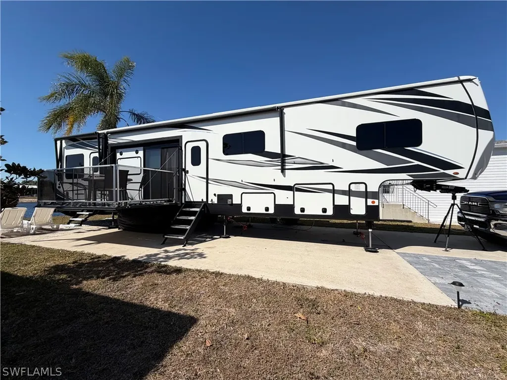 20090 Ponce De Leon Drive Estero FL 33928