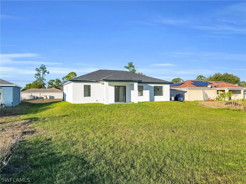 920 Larkwood Avenue Lehigh Acres FL 33974