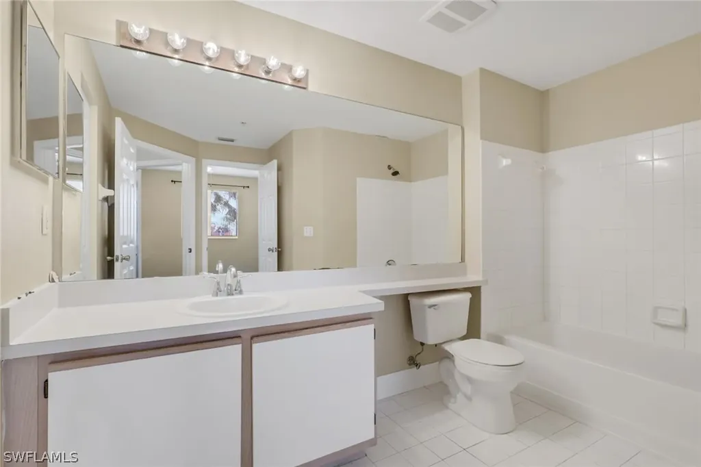6321 Aragon Way Fort Myers FL 33966