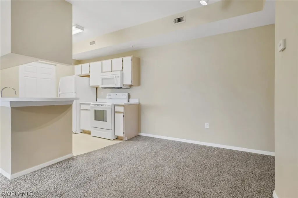 6321 Aragon Way Fort Myers FL 33966