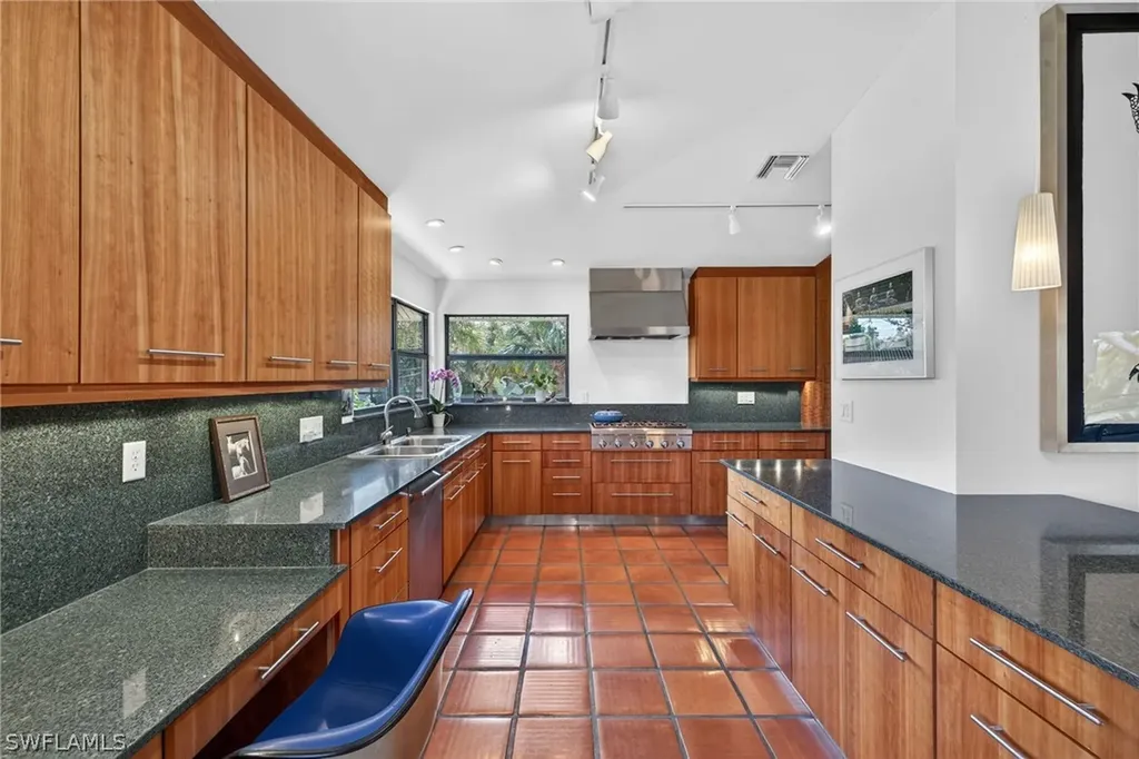 13290 Electron Drive Fort Myers FL 33908