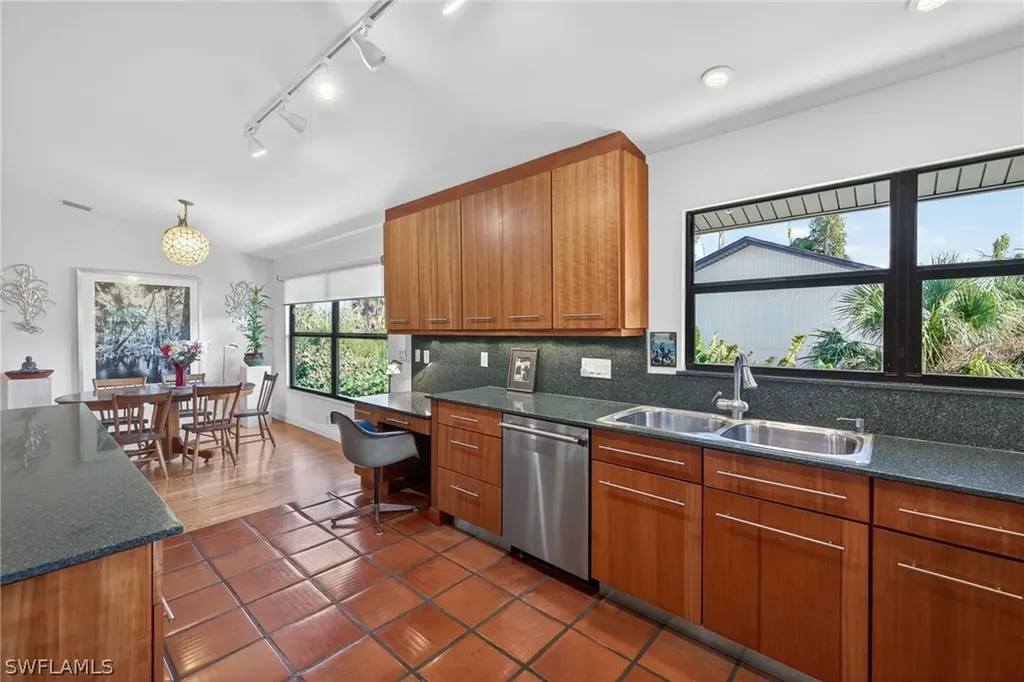 13290 Electron Drive Fort Myers FL 33908
