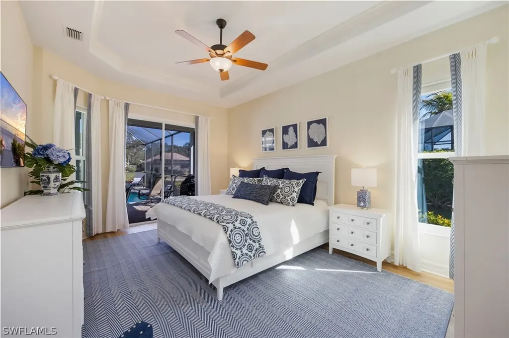 637 Shoreline Drive Naples FL 34119