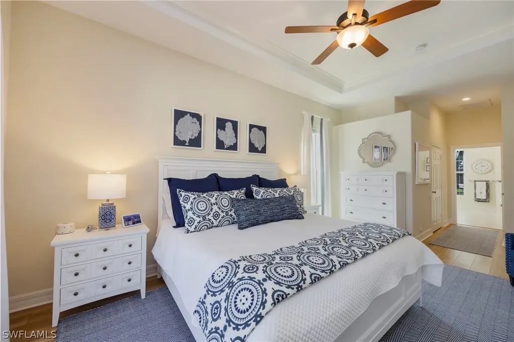 637 Shoreline Drive Naples FL 34119