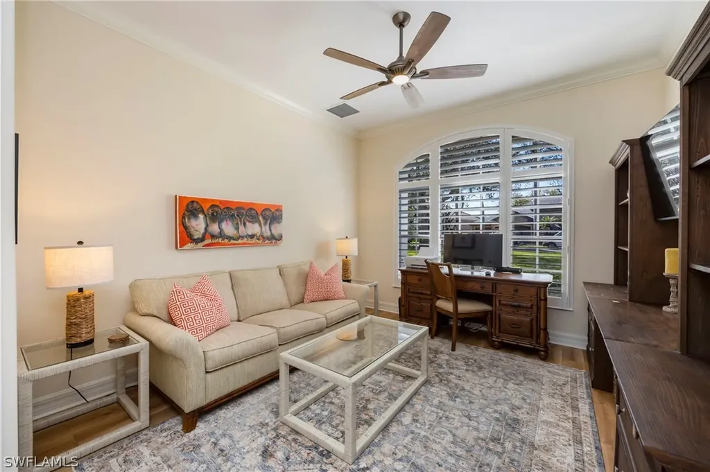 637 Shoreline Drive Naples FL 34119