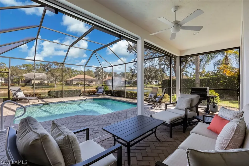 637 Shoreline Drive Naples FL 34119