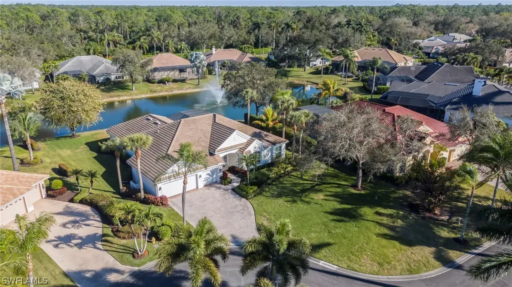 637 Shoreline Drive Naples FL 34119
